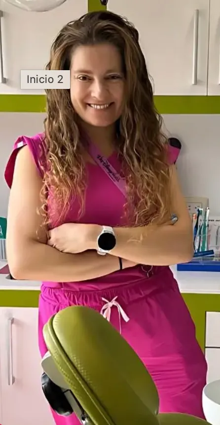 Dra. Verónica Forero, a bilingual dentist with a multidisciplinary specialist team, at her clinic in Usaquén, Bogotá, Colombia.