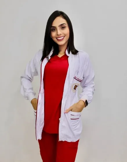 Dra. Yined López Montes Specialist in composite veneers Cali Colombia